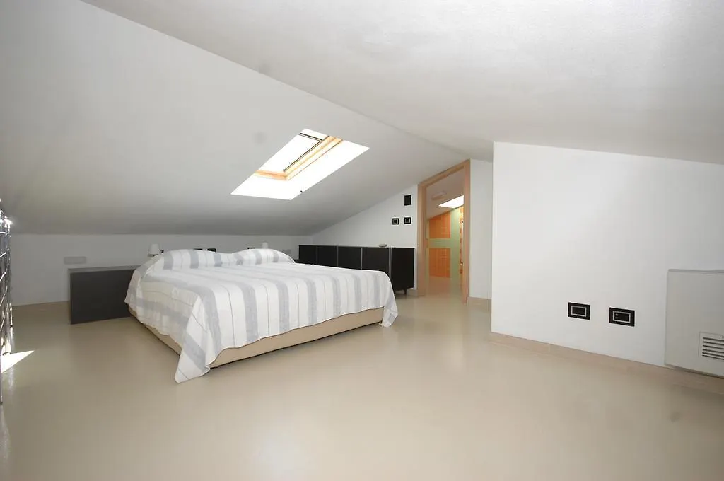 Perla 1 Apartment 坎普码港 0*,  意大利
